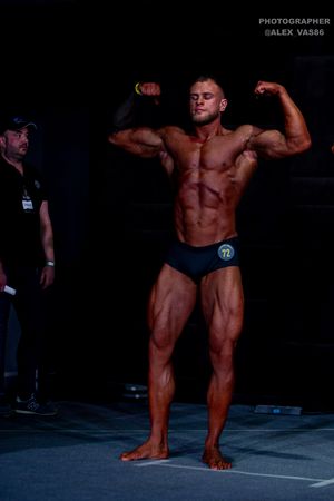 CLASSIC PHYSIQUE-НОВИЧКИ